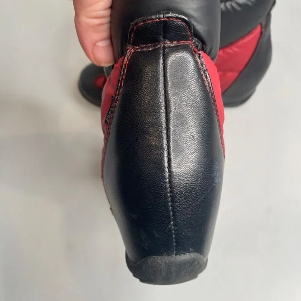 Sporto Sheila 8.5 Quilted Maroon Red Black Water Repellant Lace Up Ankle Boots